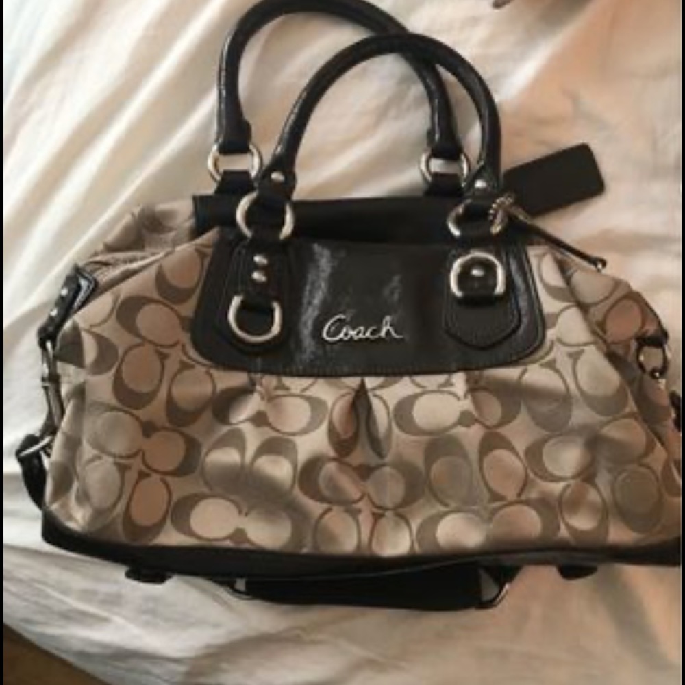Coach purse in great condition